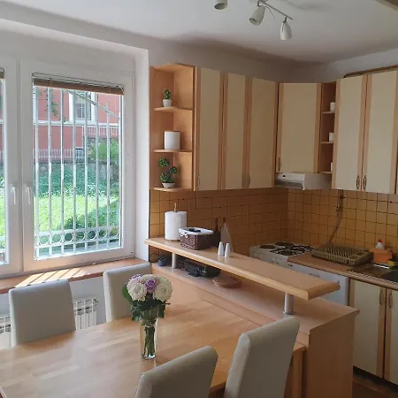 In The Center アパート *