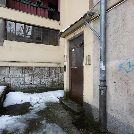 アパート In The Center